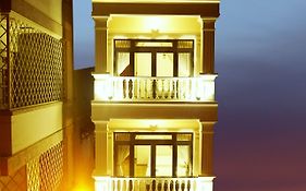 Cozy Hotel